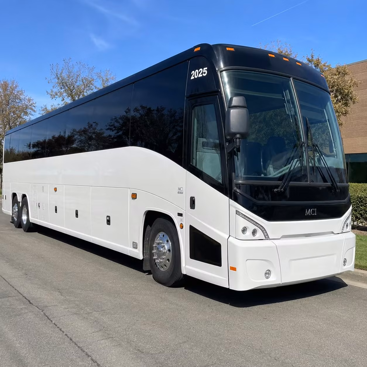 airport transfer shuttles between palmdale and greater los angeles airports