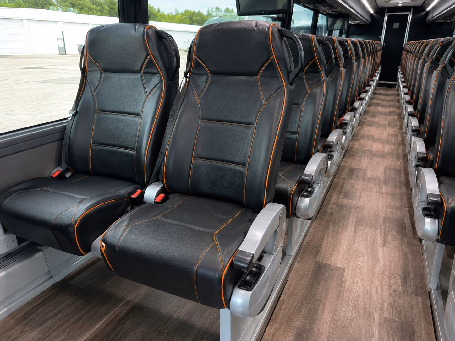charter bus rentals for palmdale weddings at desert and ranch venues